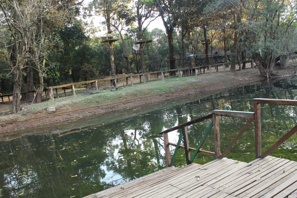 Shangri La Jungle Village Molem Esterno foto